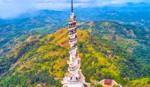 Tour Photo: Cultural Heart &amp; Misty Hills